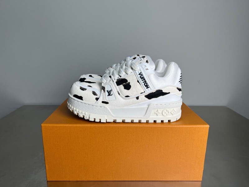 Lv 2025/ss Signature Logo Leather Sneakers - YC