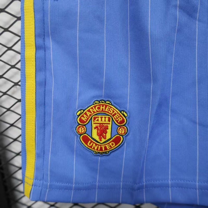 Retro Player Version  1990/91 Manchester United Third Sky Blue with Pinstripe Pattern Shorts