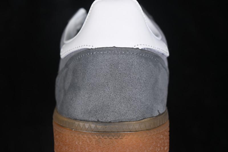 Adidas Handball Spezial Classic Retro Skateboarding Shoes with Suede Upper and Gum Rubber Sole - IH6588