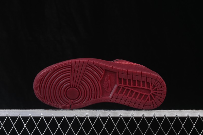 Jordan Air Jordan 1 Low Retro Basketball Shoes with Gum Sole in Wine Red - IB7012-600