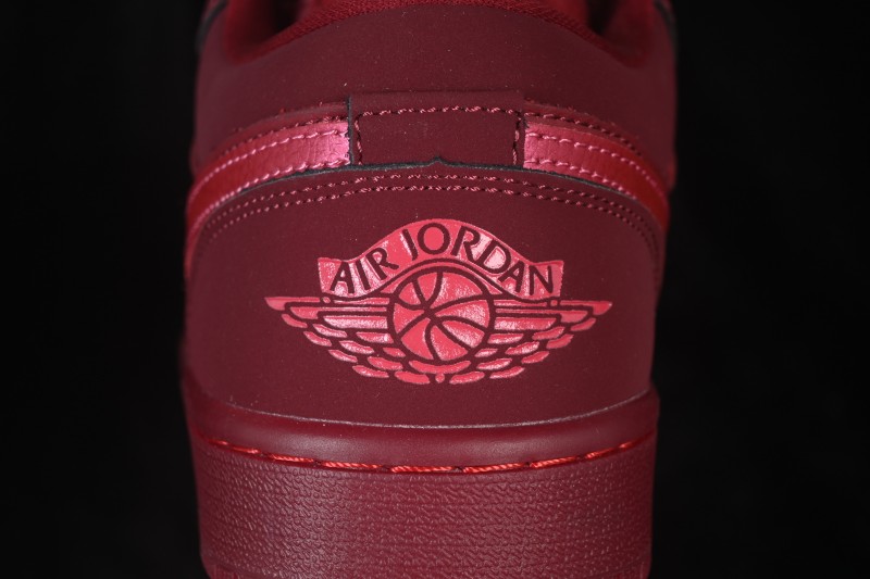 Jordan Air Jordan 1 Low Retro Basketball Shoes with Gum Sole in Wine Red - IB7012-600