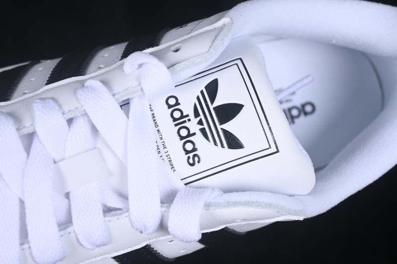 Adidas Superstar II Casual Skateboarding Shoes with Full-Grain Leather Shell Toe - IH8659