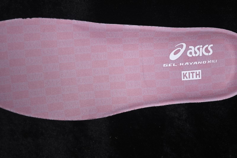 Adidas Seamless Upper Running Shoes with 360-Degree GL Cushioning - 1203B144-101