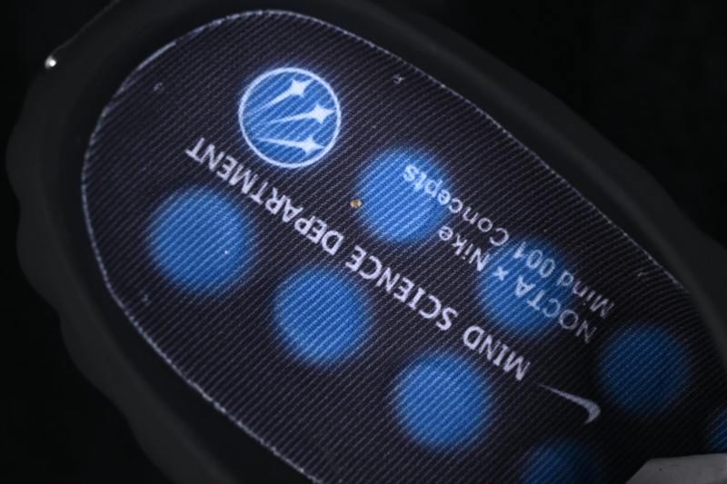 Nike Mind 001 Neuroscience Foot Massage Slippers with Breathable Perforated Upper - HY5028-200