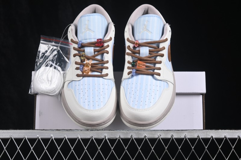Nike Air Jordan 1 Low Retro Basketball Shoes with Classic Colorway - IR7553-422