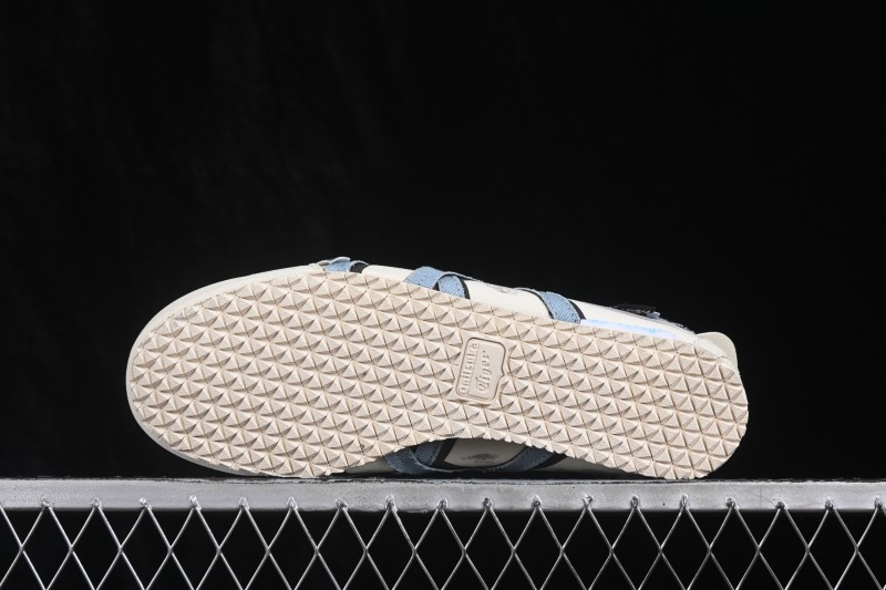 K.C3 Running Shoes with Advanced Cushioning Technology - 1183A360-205