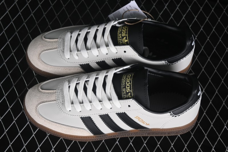 Adidas Handball Spezial Classic Retro Skateboarding Shoes with Suede Upper and Gum Sole - IE3698