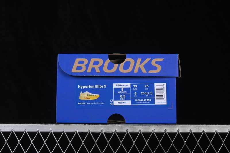 Brooks Hyperion Elite 5 Racing Running Shoes with Lightweight Cushioning and Carbon Plate - 1000491D756