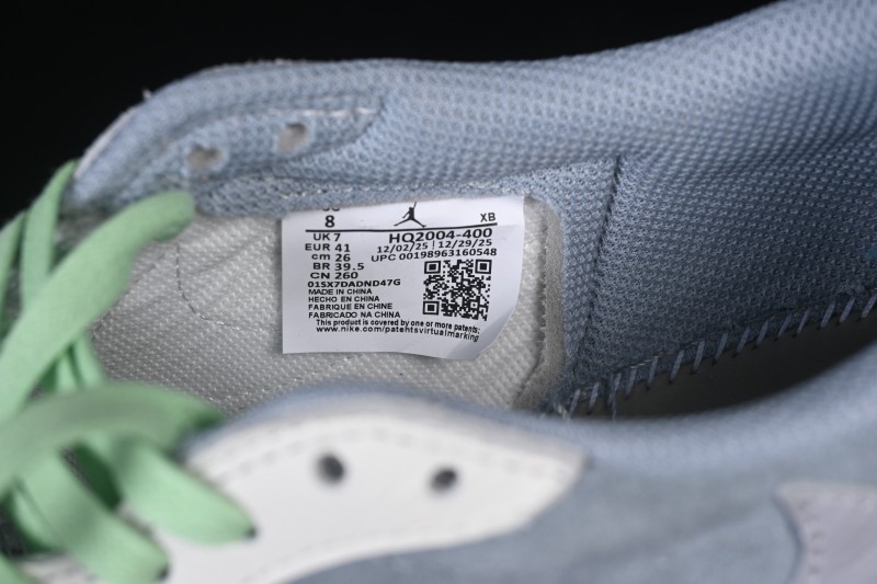 Nike Travis Scott x Air Jordan 1 Low OG Retro Basketball Shoes with Reverse Swoosh Design - HQ2004-400