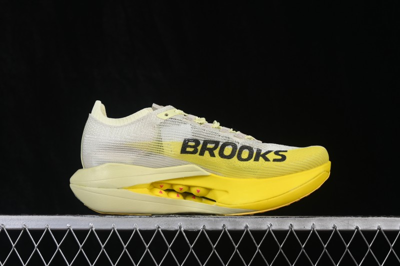 Brooks Hyperion Elite 5 Racing Running Shoes with Lightweight Cushioning and Carbon Plate - 1000491D756