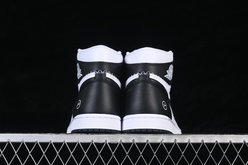 Nike Air Jordan 1 High Collaboration Sneakers with Iconic Design - II7282-100