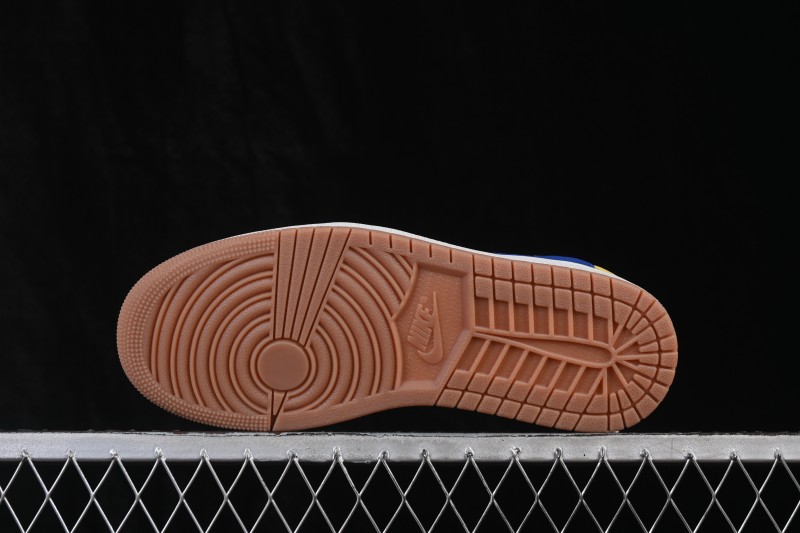 Nike Travis Scott x Air Jordan 1 Low Retro OG Sneakers with Reversed Swoosh Design - DZ4137-700