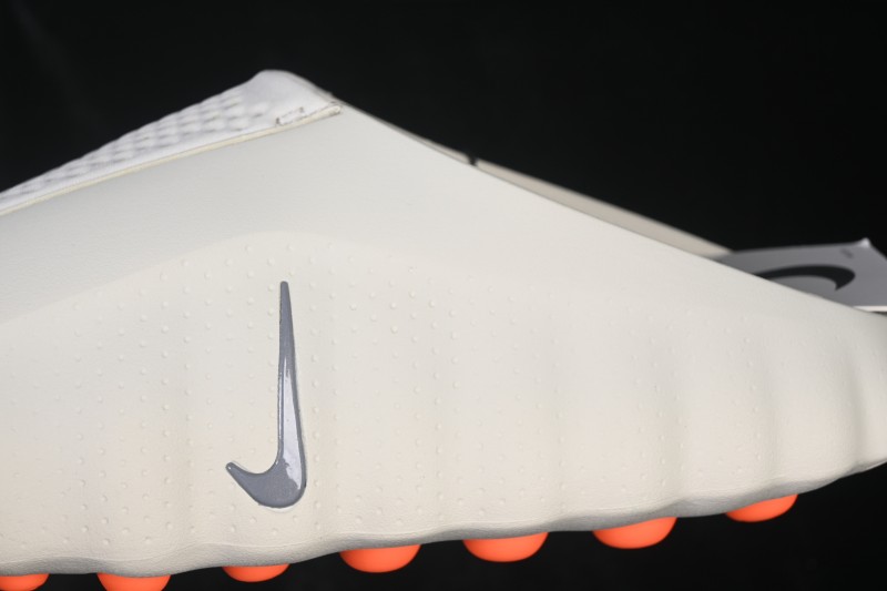 Nike Mind 001 Neuroscience Inspired Massage Slippers with 22 Independent Foam Nodes - HQ4307-002