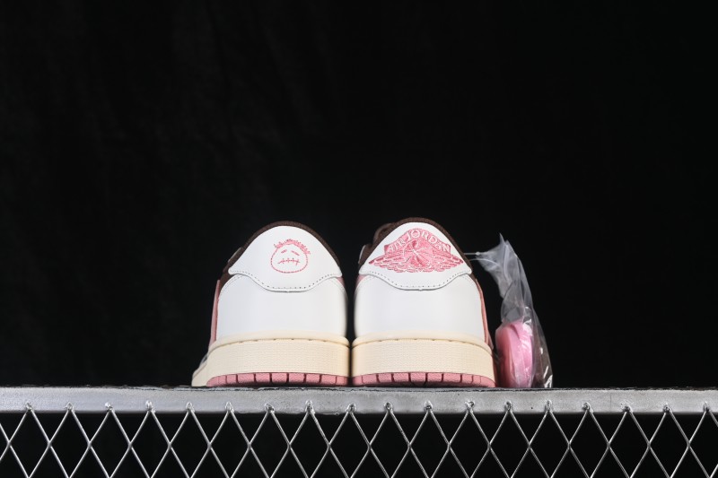Nike Travis Scott x Air Jordan 1 Low OG Retro High-Quality Sneakers with Reverse Swoosh Design - DZ4137-206