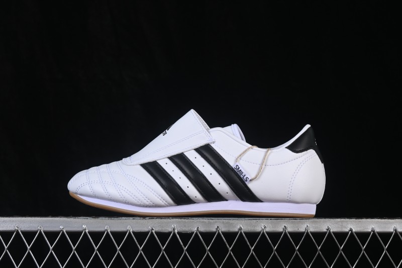 Adidas Originals Taekwondo Low-Top Training Shoes with Comfortable Fit and Durable Traction - JQ4774