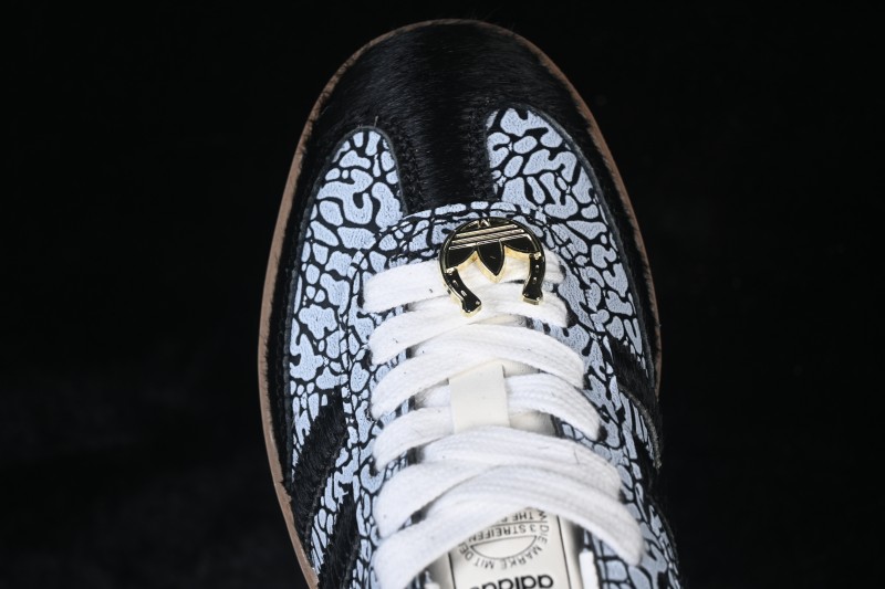 Adidas Samba OG Classic Skateboarding Sneakers with Reinforced Suede Upper - JQ8742