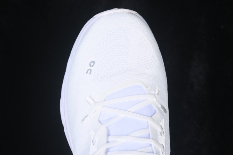 On Cloudtilt Lightweight Cushioned Low-Top Urban Commute Running Shoes - White White