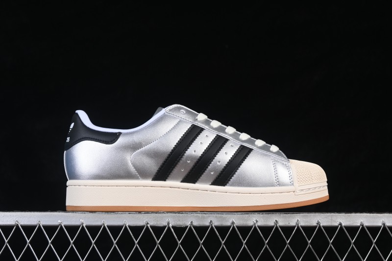 Adidas Originals Superstar II Casual Sneakers with Shell Toe Design - HQ2692