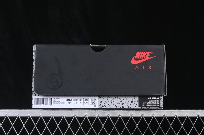 Nike Air Jordan 5 Retro Running Shoes with Metallic Silver Accents and Classic White Upper - HQ7978-103