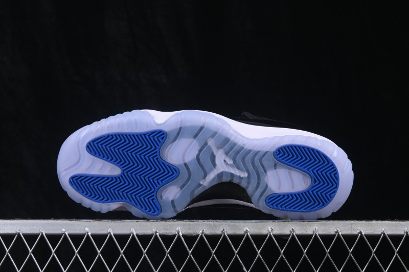 Nike Air Jordan 11 Retro High-Top Basketball Shoes with Space Jam Design and Carbon Fiber Plate - CT8012-900