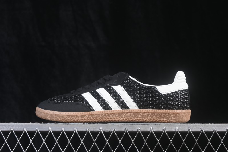Adidas Samba OG Classic Skateboarding Shoes with Retro Leather Upper - HQ9282