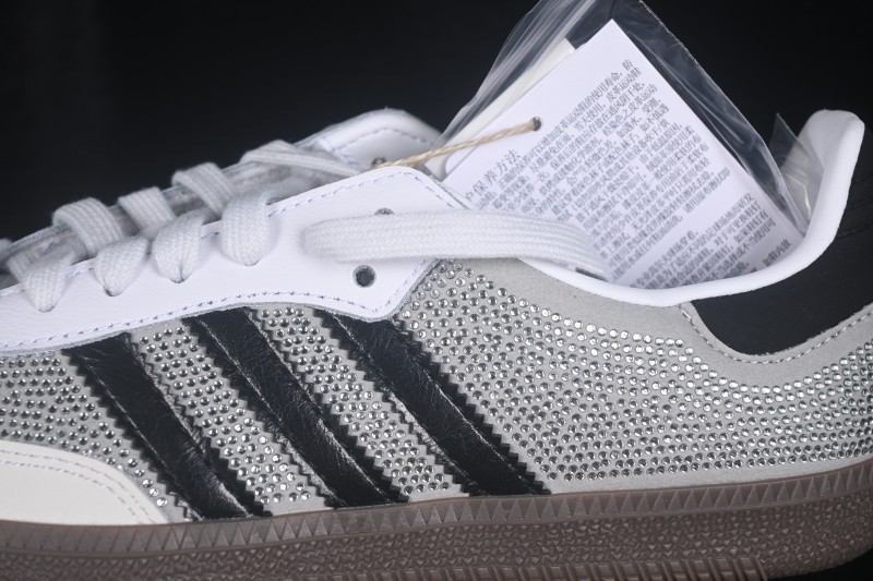 Adidas Samba OG Casual Sneakers with Retro Design - IH9055