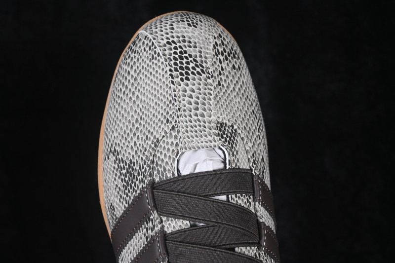 Adidas Originals x Notitle Tokyo W KI5323 Collaboration Lifestyle Low-Top Trainer Shoes - KI5323