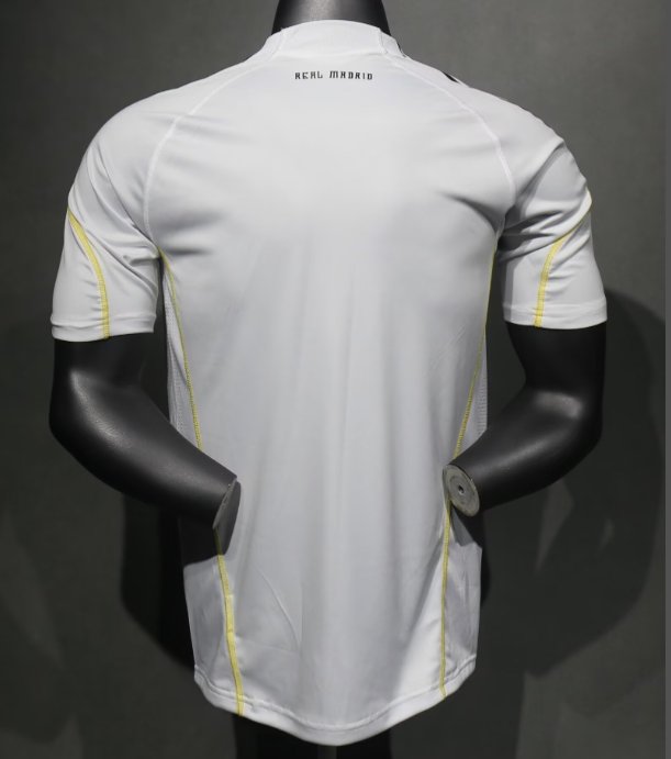 Player Version Retro 09/10 Real Madrid Home Jersey