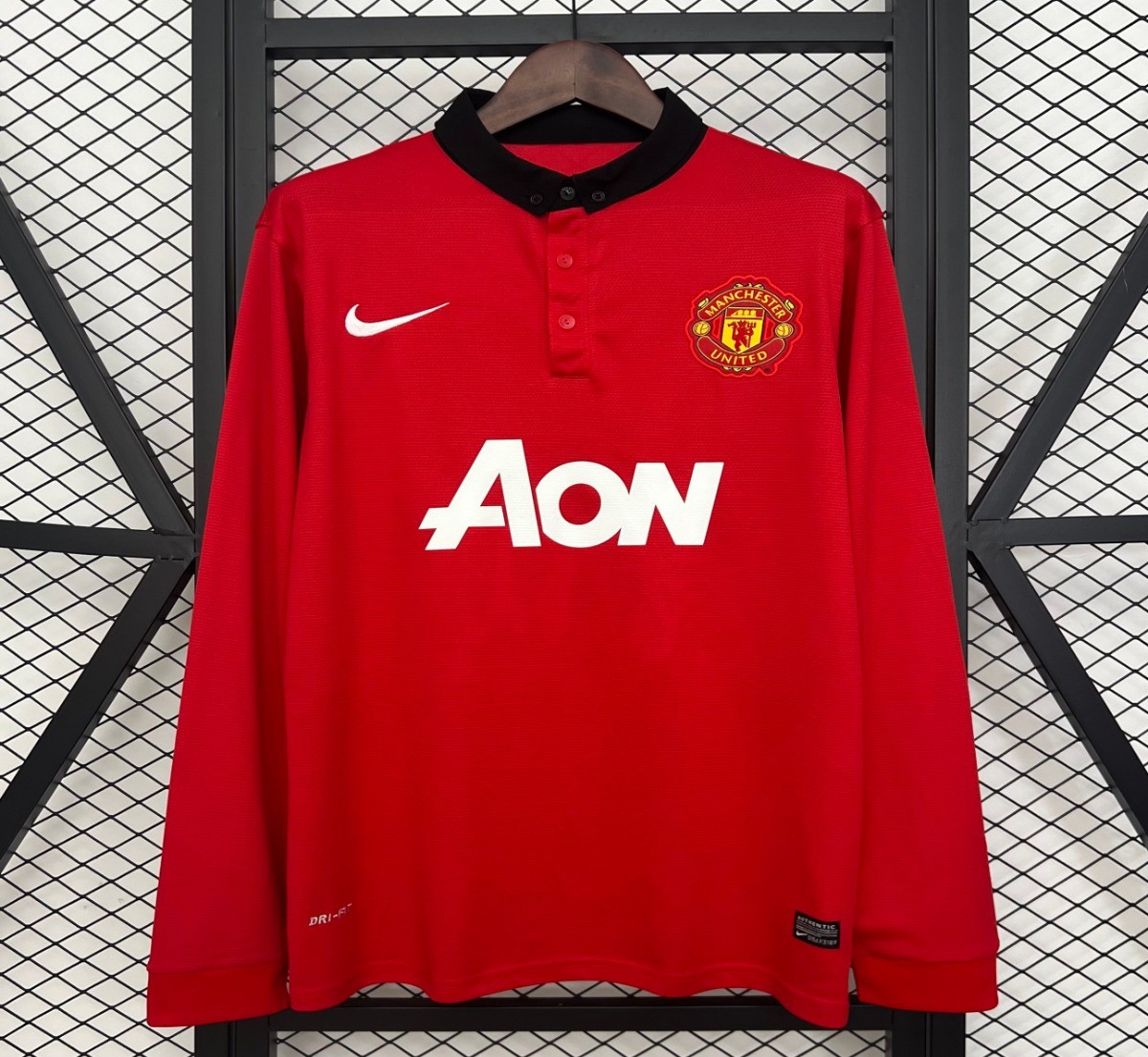 13/14 Retro Long Sleeve Manchester United Home Jersey